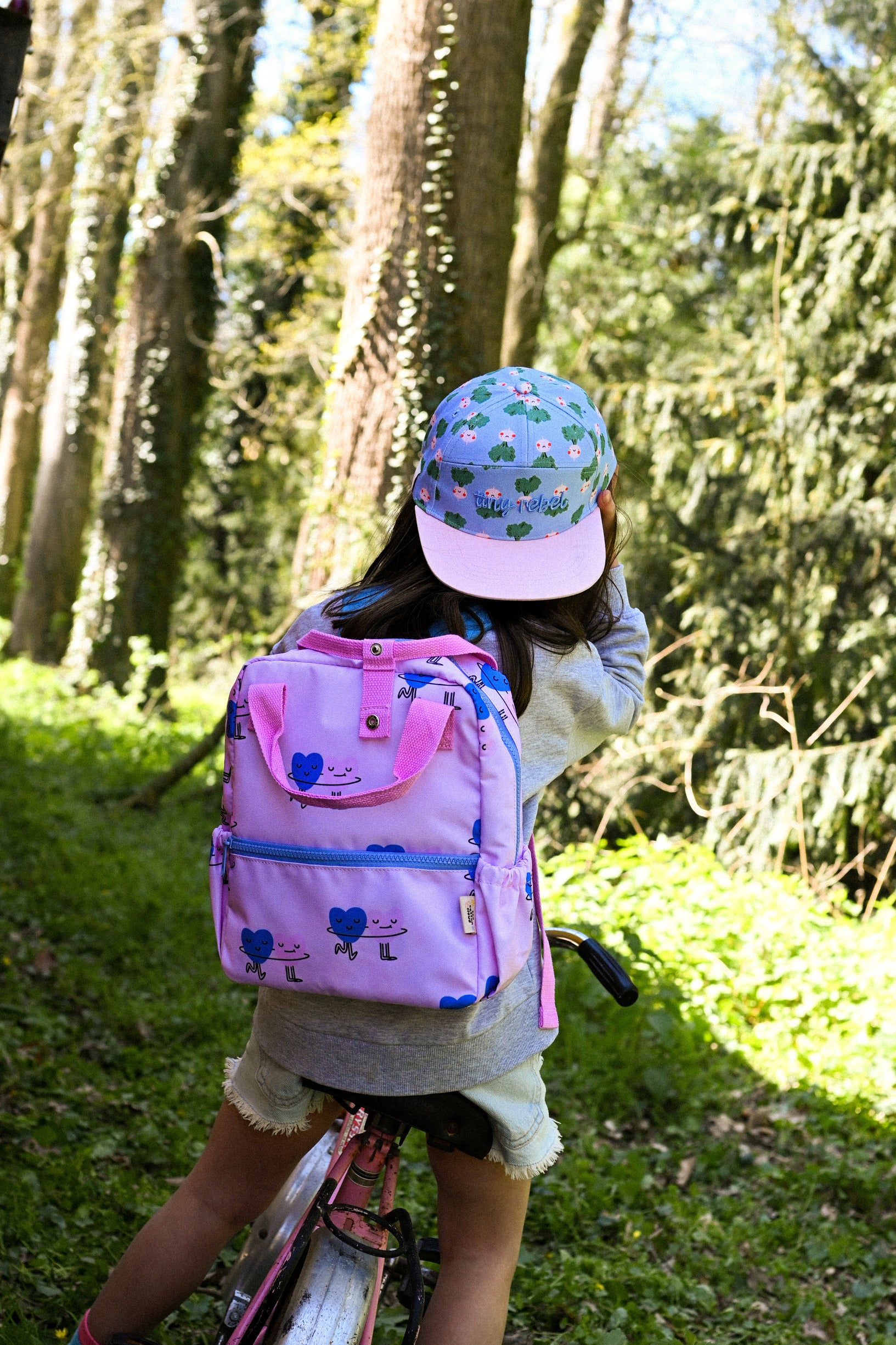 The Cotton Cloud | Backpack Dancing Hearts