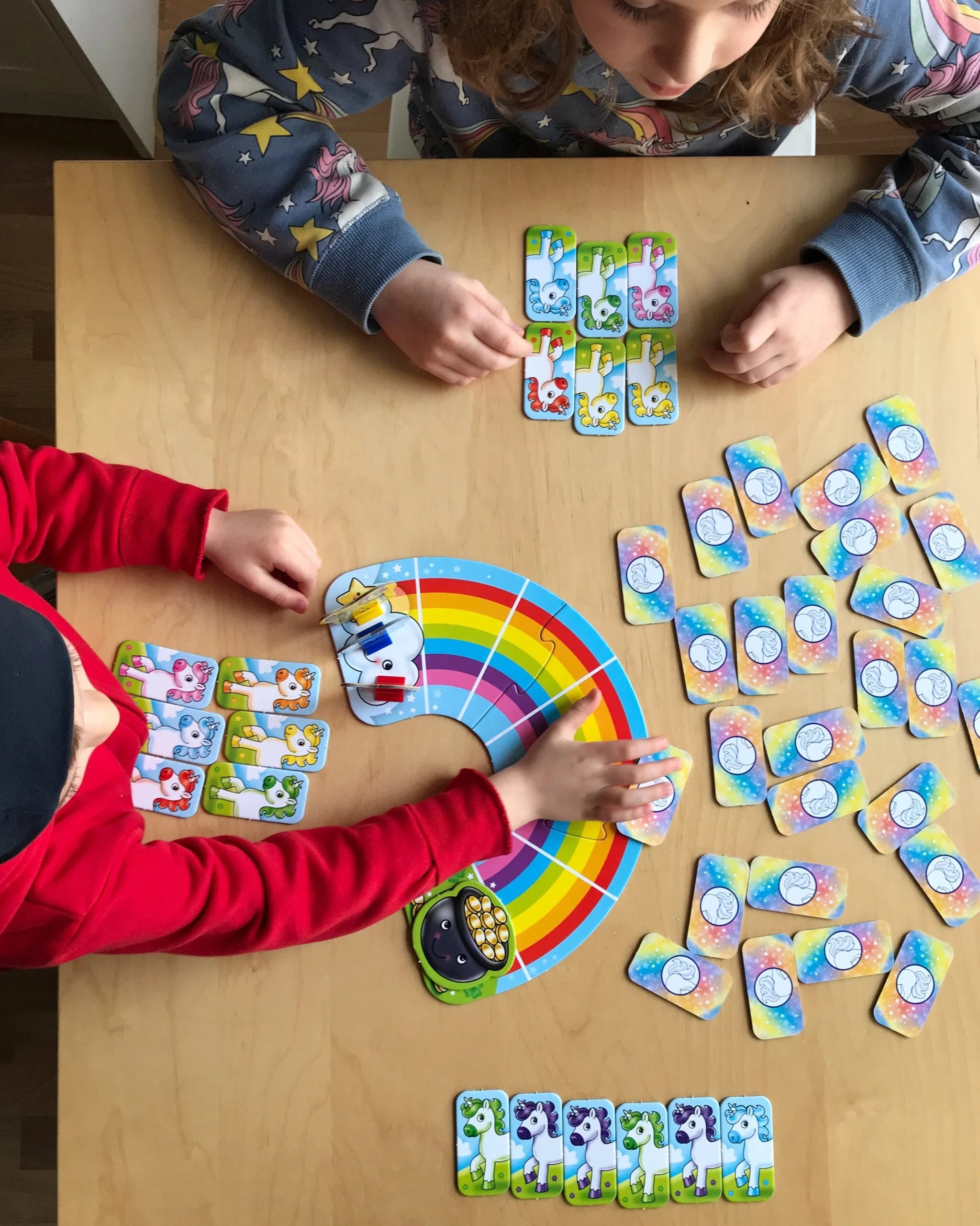 Orchard Toys | Εκπαιδευτικό επιτραπέζιο παιχνίδι "Ουράνιο τόξο και Μονόκεροι" για παιδιά 3-5 ετών