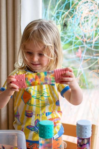 Jellystone Designs | DIY Activity Bottle Pink